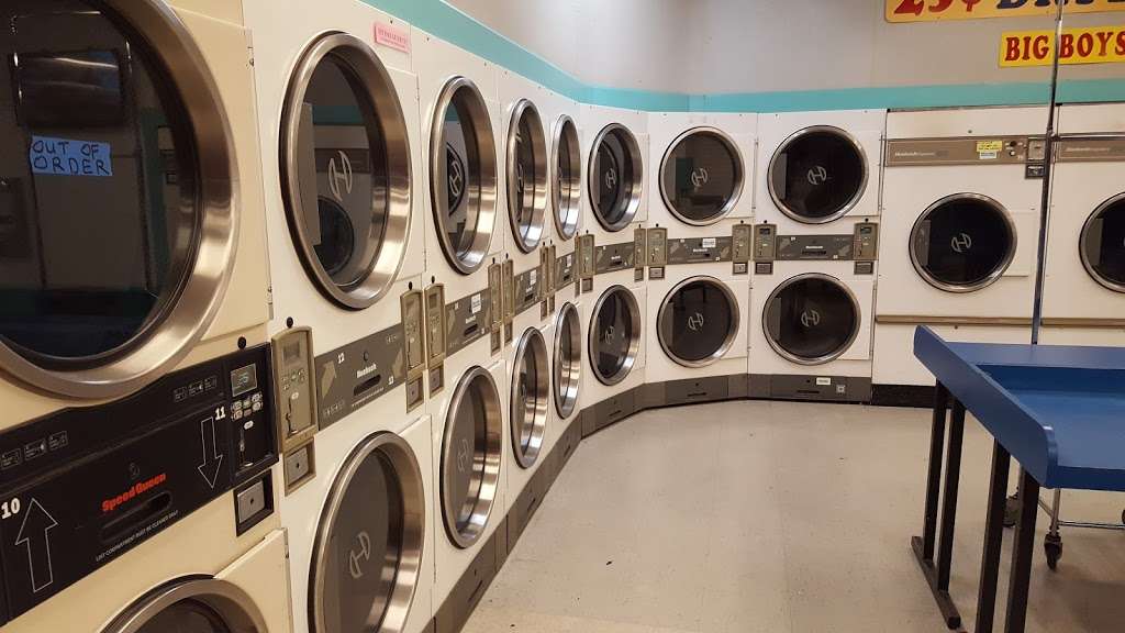 Clean Livin Laundry | 12454 N 28th Dr, Phoenix, AZ 85029, USA | Phone: (602) 361-3374