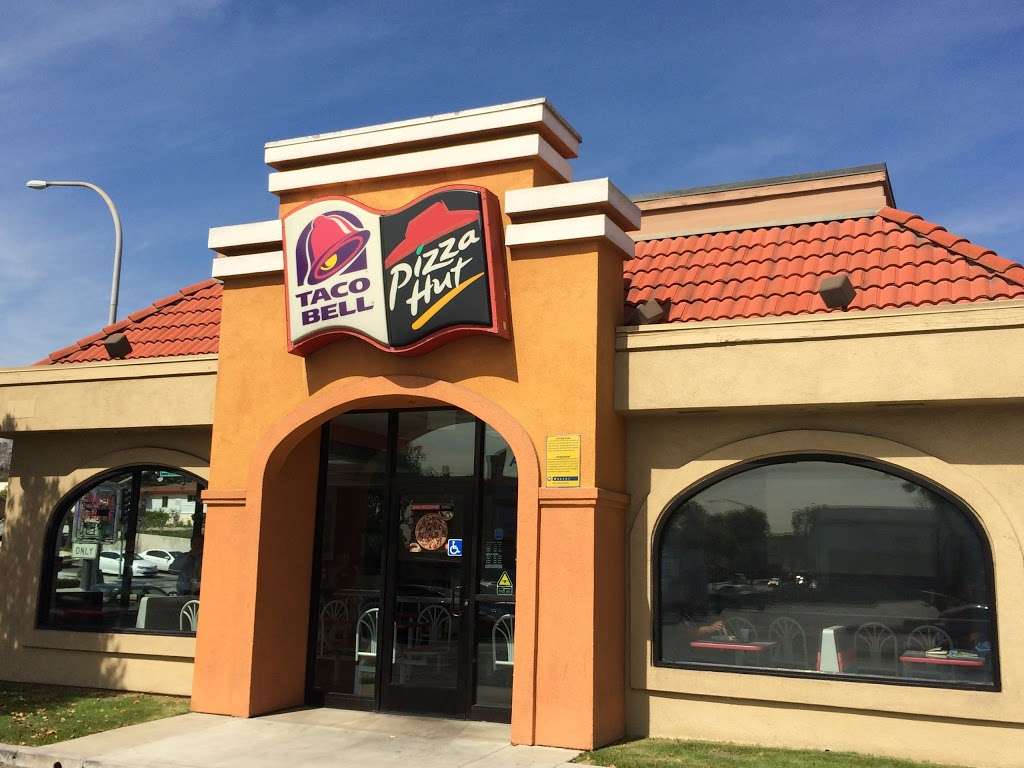 Taco Bell | 2588 W Commonwealth Ave, Alhambra, CA 91801, USA | Phone: (626) 458-7714