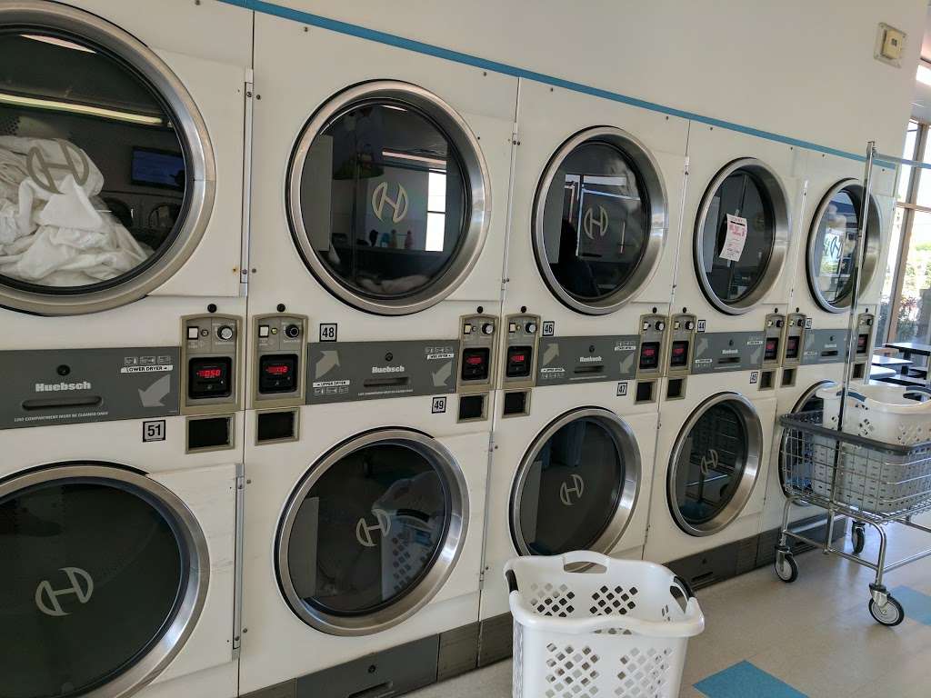 Sudz Laundry Center | 2400 Newport Blvd, Costa Mesa, CA 92627, USA | Phone: (949) 515-8977