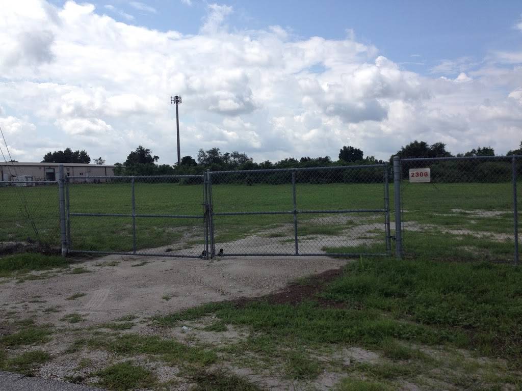 Vacant lot vehicle storage - Apopka | 2306 Clark St, Apopka, FL 32703, USA | Phone: (407) 257-4322