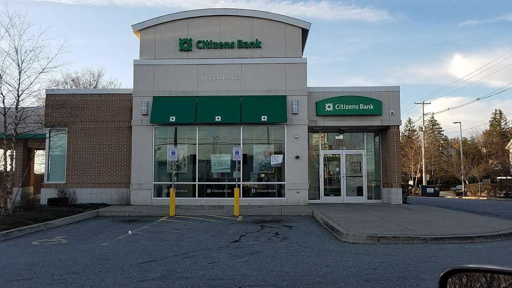 Citizens Bank | 700 Hartford Ave, Providence, RI 02909, USA | Phone: (401) 272-7701