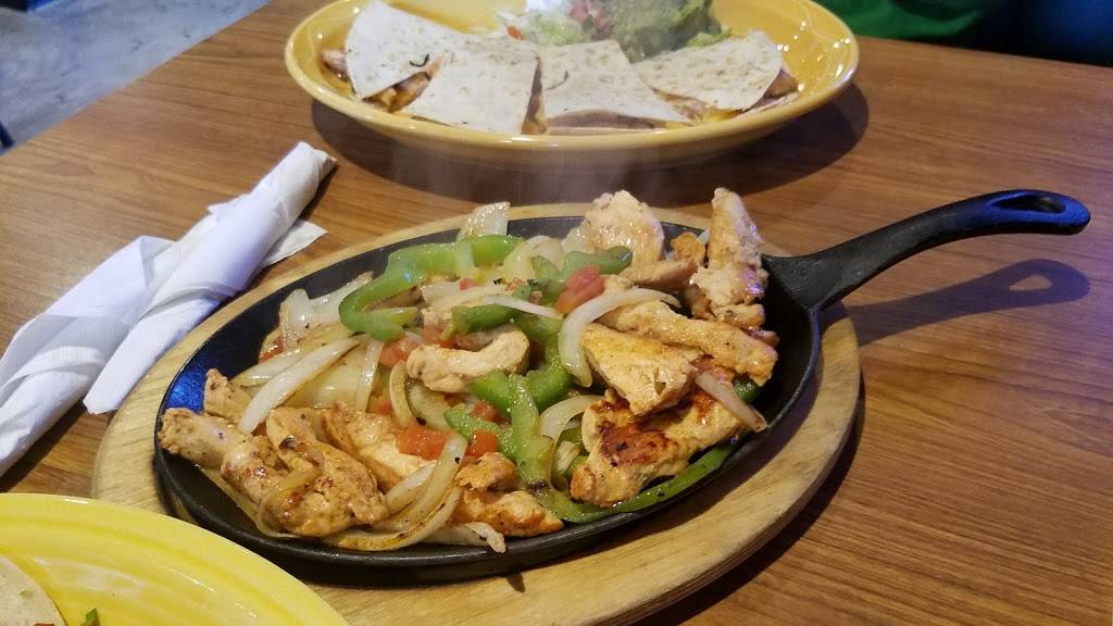 7 Leguas Mexican Grille | 8501 E Colfax Ave, Denver, CO 80220, USA | Phone: (303) 954-8148