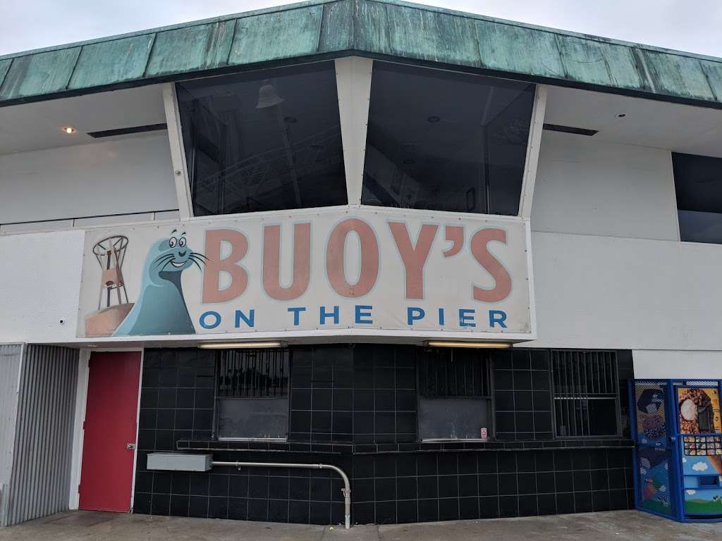 Buoys On The Pier | Belmont Veterans Memorial Pier, Long Beach, CA 90803, USA