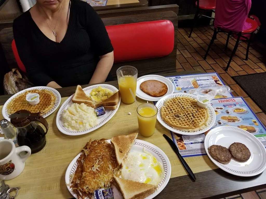 Waffle House | 2587 W IntL Speedway Blvd, Daytona Beach, FL 32114, USA | Phone: (386) 255-8219