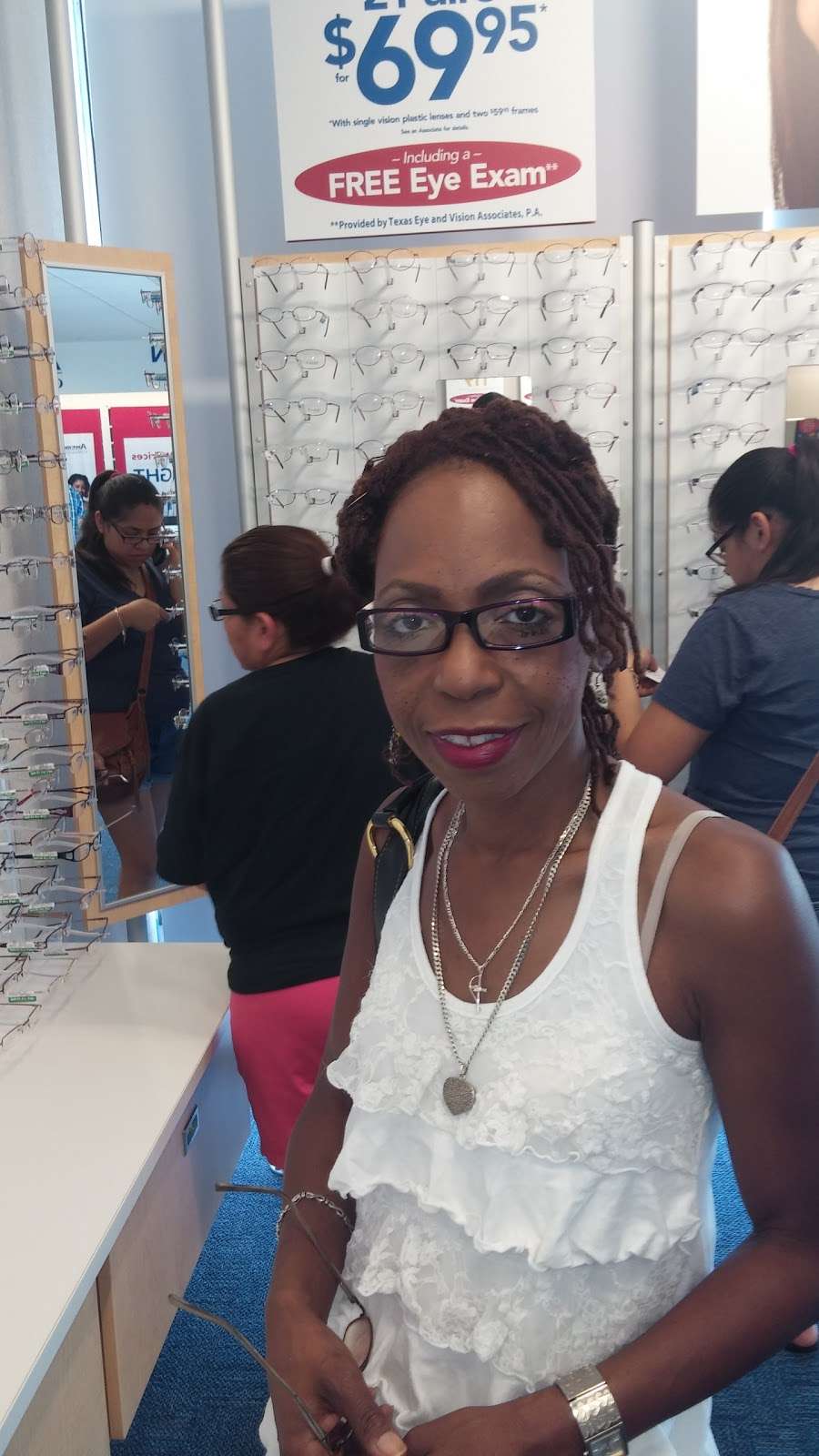 Americas Best Contacts & Eyeglasses | 8154 Kirby Dr, Houston, TX 77054, USA | Phone: (713) 325-9999