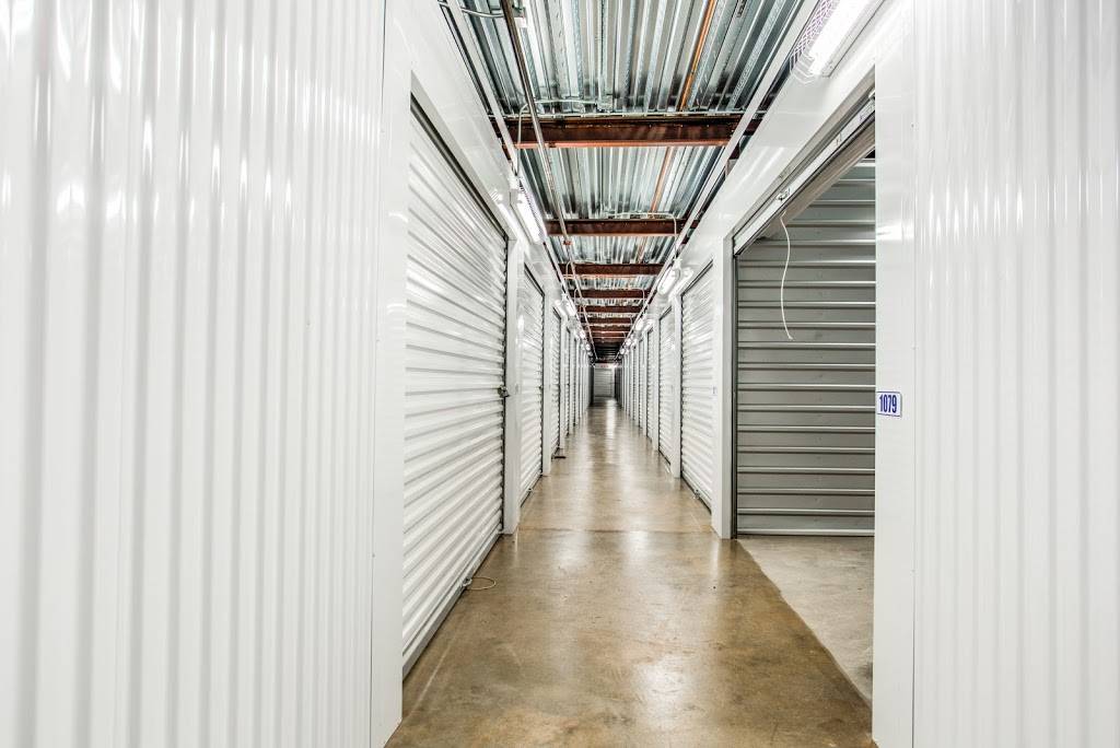 Simply Self Storage | 1800 W Sublett Rd, Arlington, TX 76017, USA | Phone: (817) 466-2700