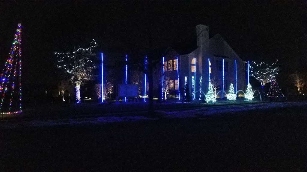 The Tarkowski Family Light Show | 1256 Bradford Ln, Antioch, IL 60002, USA