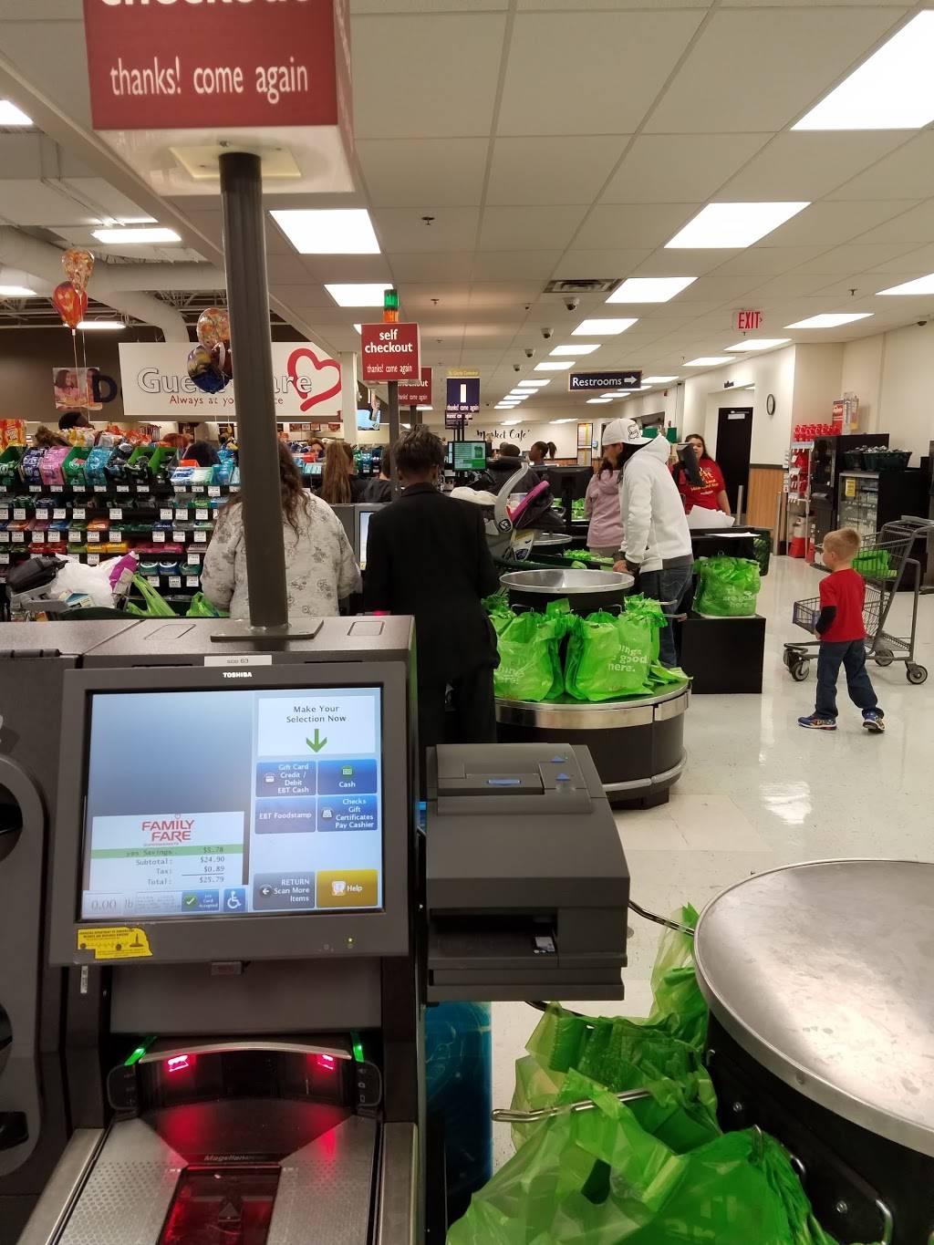 Family Fare Supermarket | 7402 N 30th St, Omaha, NE 68112, USA | Phone: (402) 408-1040