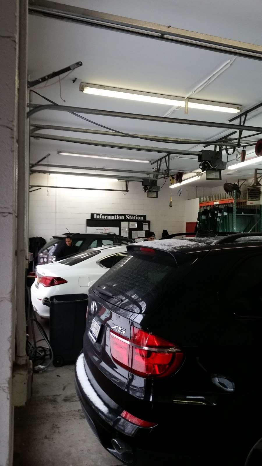 Safelite AutoGlass | 985 Central Park Ave, Yonkers, NY 10704, USA | Phone: (877) 664-8932