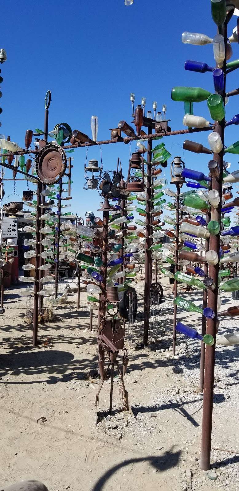 Elmers Bottle Tree Ranch | 24266 National Trails Hwy, Oro Grande, CA 92368, USA