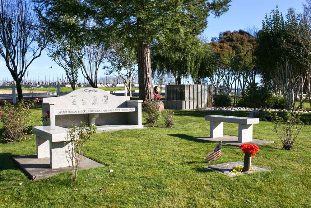 Pleasant Hills Memorial Park And Mortuary | 1700 Pleasant Hill Rd, Sebastopol, CA 95472, USA | Phone: (707) 823-5042