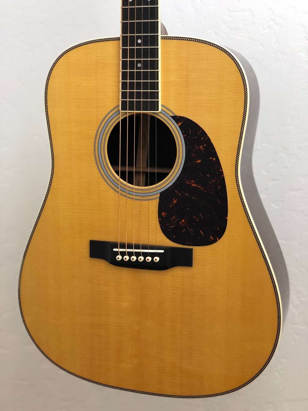 Sun Valley Guitars | 10147 Grand Ave Suite B9, Sun City, AZ 85351, USA | Phone: (928) 231-4358