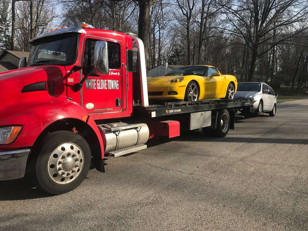 White Glove Towing LLC Wrecker Tow Truck | 226 W Wing View, Greenwood, IN 46142, USA | Phone: (317) 500-5194