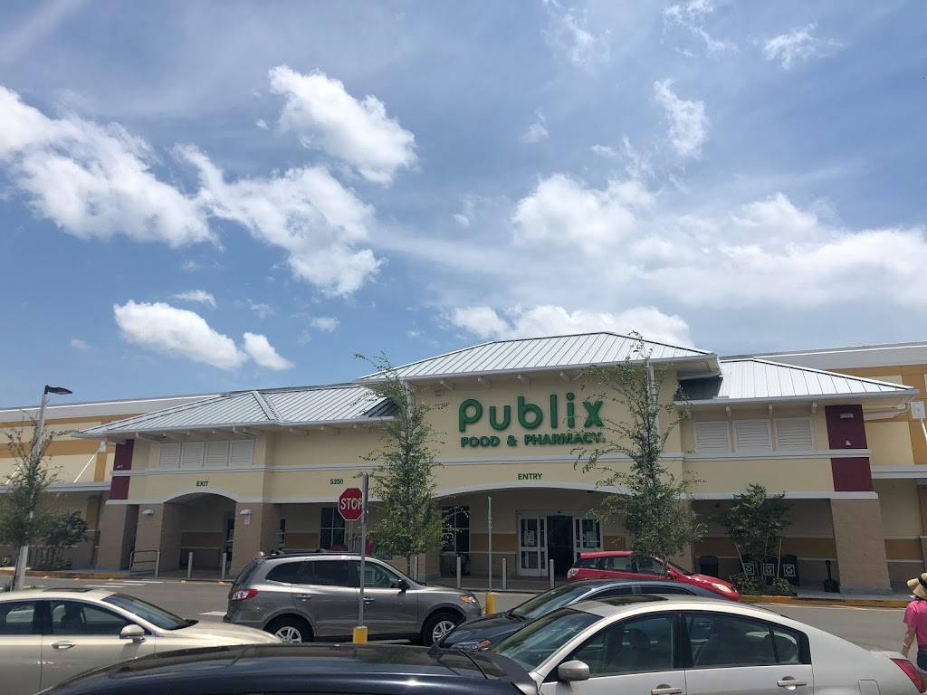 Publix Super Market at Williamsburg Downs Shopping Center | 5350 Central Florida Pkwy, Orlando, FL 32821, USA | Phone: (407) 465-1139