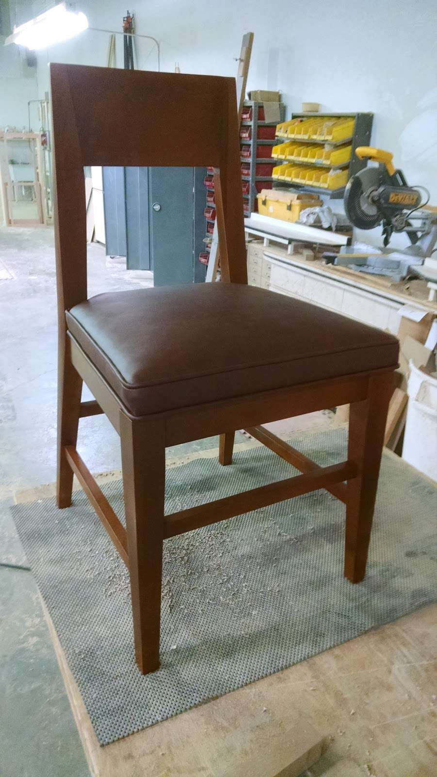 Pinetree Furniture Makers | 160 Martin Ln, Elk Grove Village, IL 60007, USA | Phone: (847) 258-4635