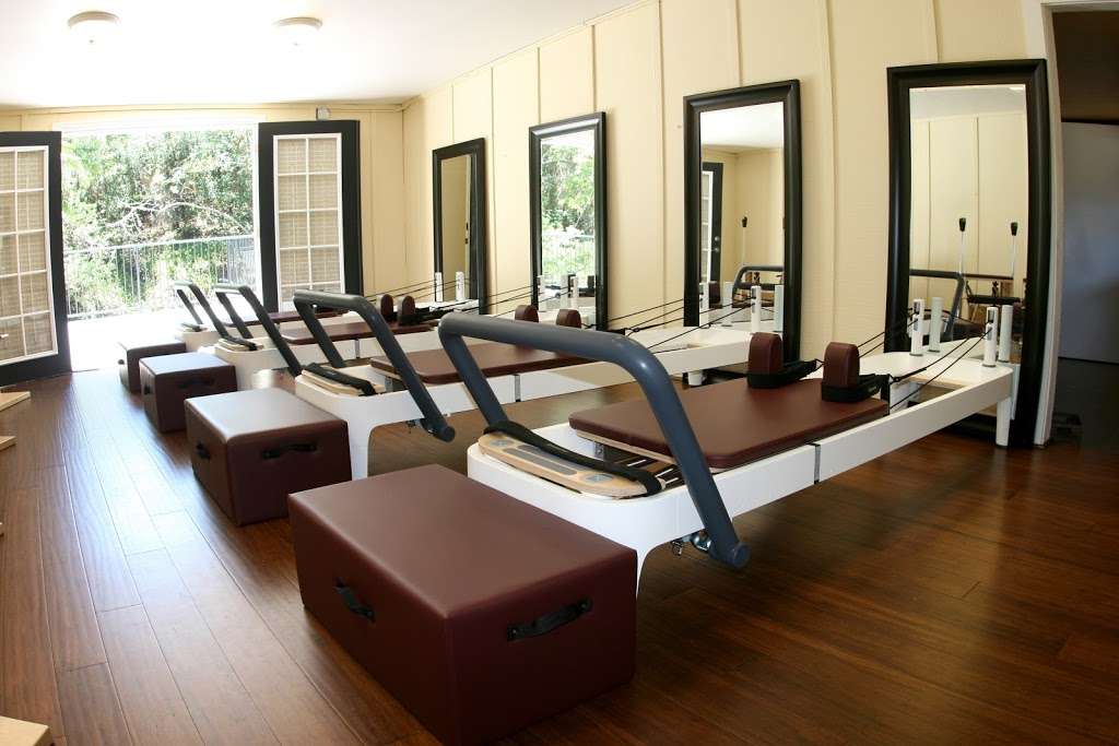 Straight Up Pilates | 2809 S Mission Rd, Fallbrook, CA 92028 | Phone: (760) 390-4433