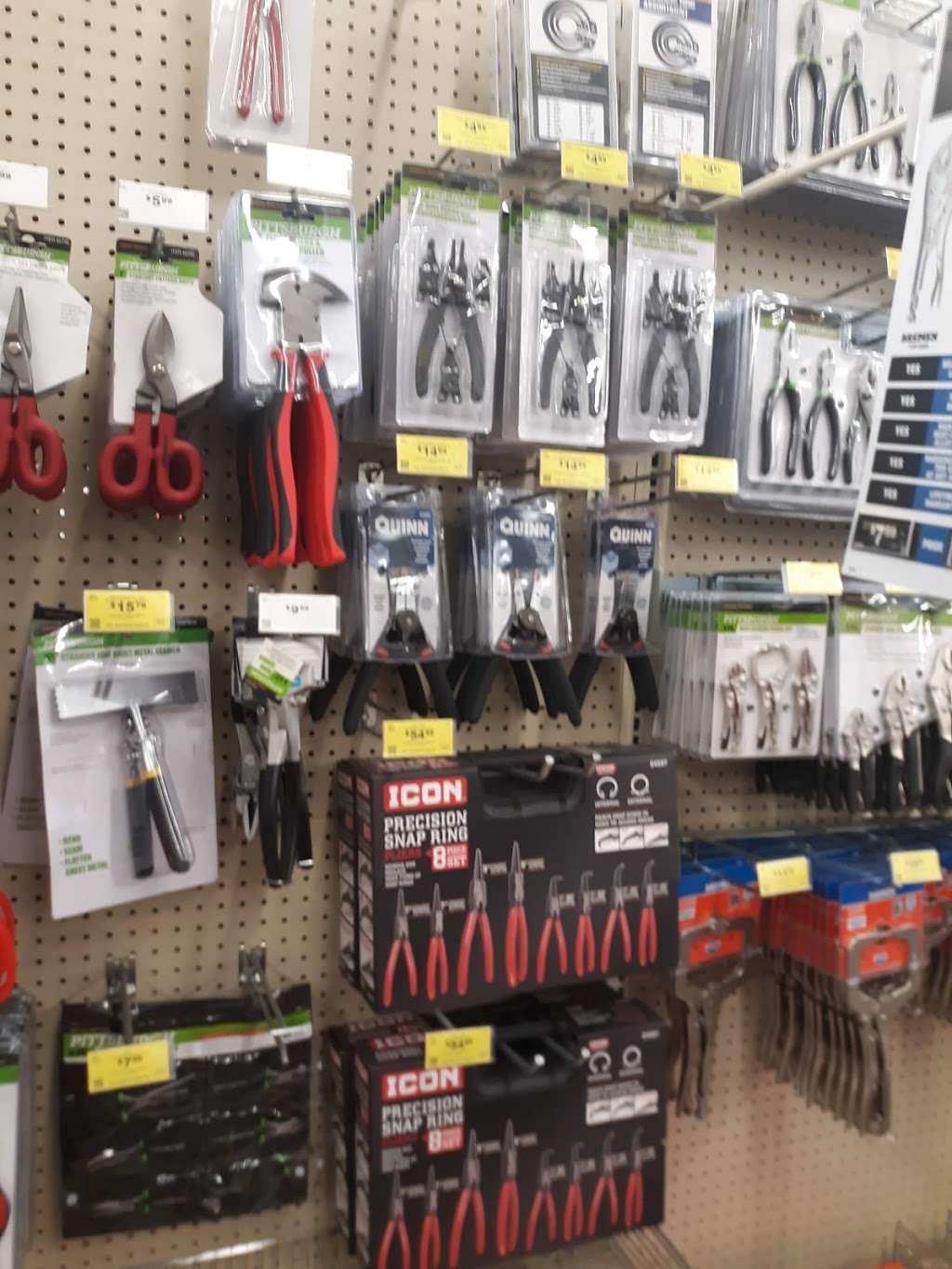 Harbor Freight Tools | 6350 Foothill Blvd, Tujunga, CA 91042, USA | Phone: (818) 273-2308