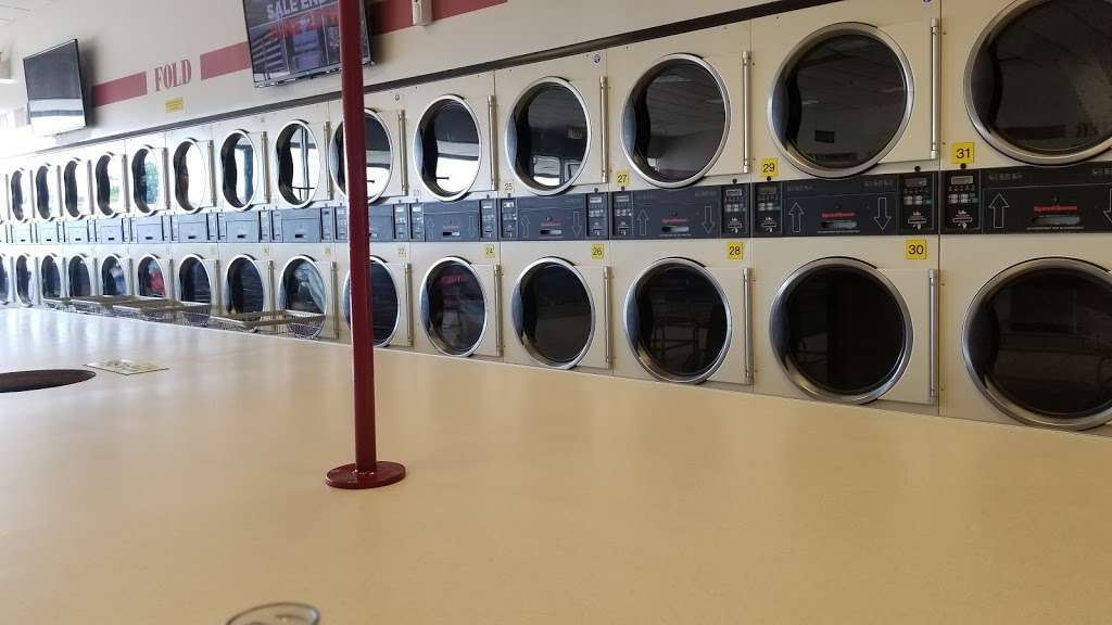 Super Suds Laundromat | 177 Avenue A, Bayonne, NJ 07002, USA | Phone: (201) 858-3770