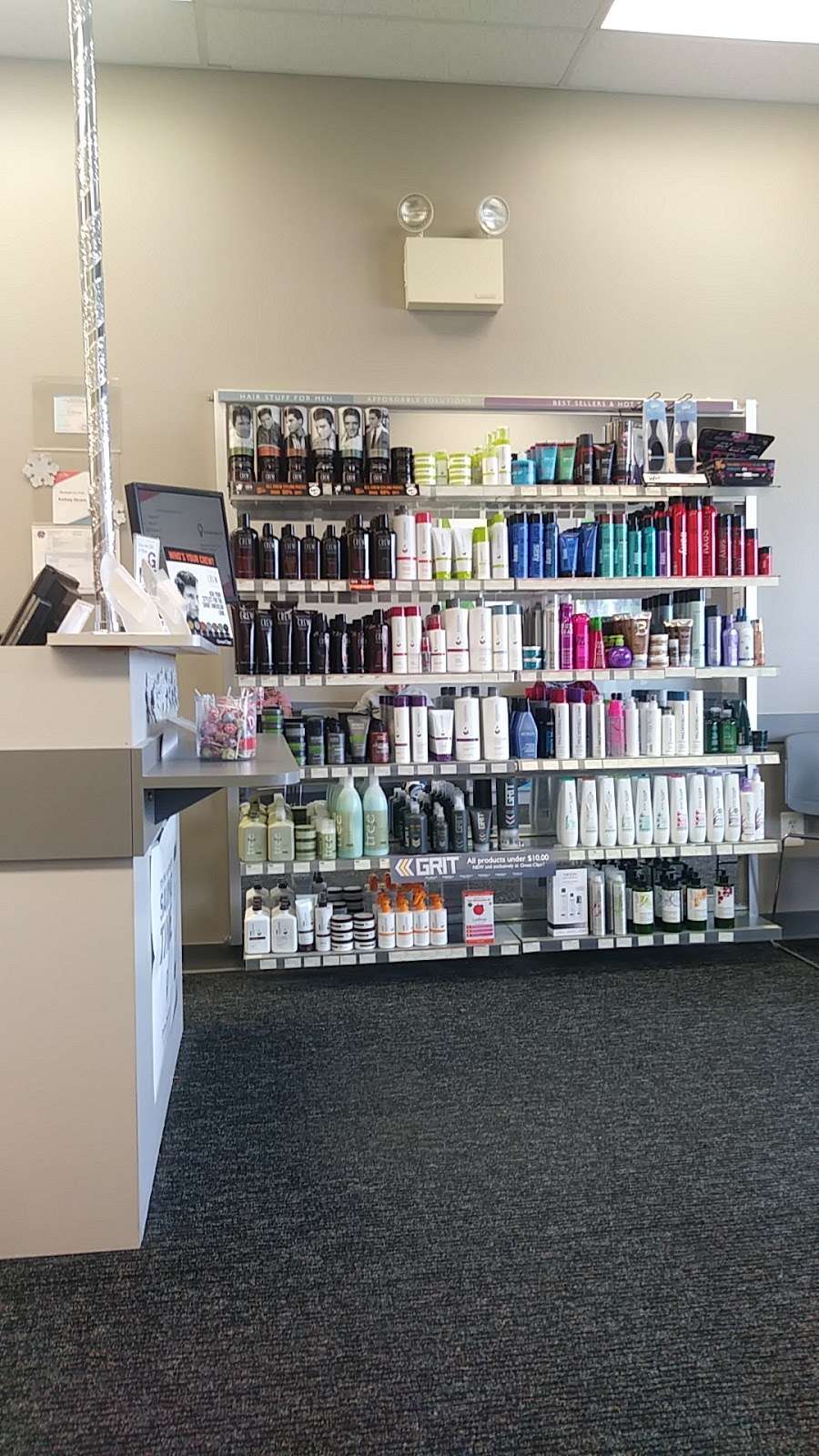 Great Clips | 411 Larchmont Blvd, Mt Laurel, NJ 08054, USA | Phone: (856) 235-0734