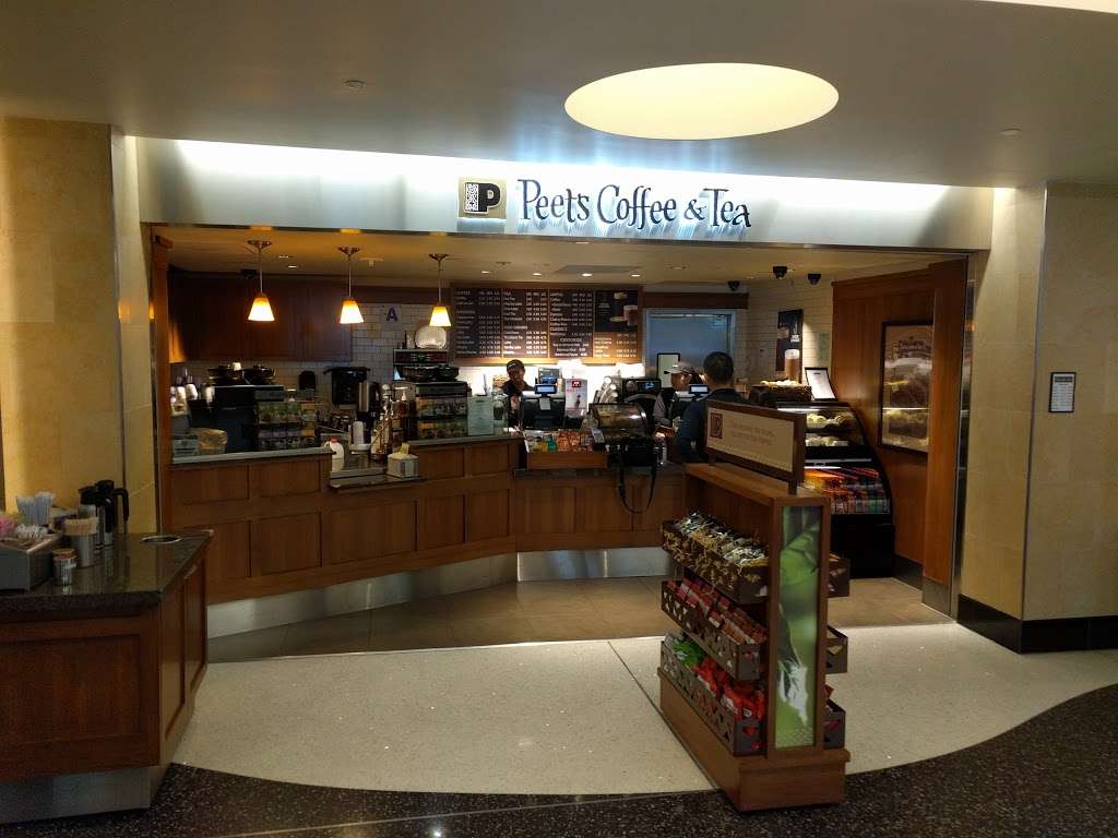 Peets Coffee | 3665 N Harbor Dr, San Diego, CA 92101, USA