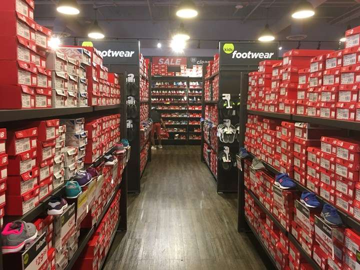 New Balance Factory Store Merrimack | 80 Premium Outlets Blvd Suite 301, Merrimack, NH 03054, USA | Phone: (603) 424-7238