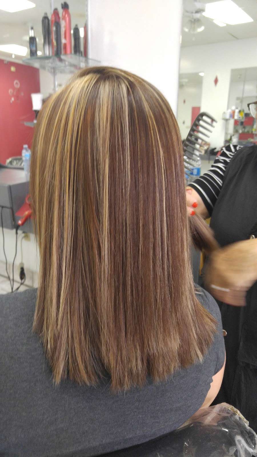 Design Cuts by Shahana | 5227 S John Young Pkwy, Orlando, FL 32839, USA | Phone: (407) 240-3087