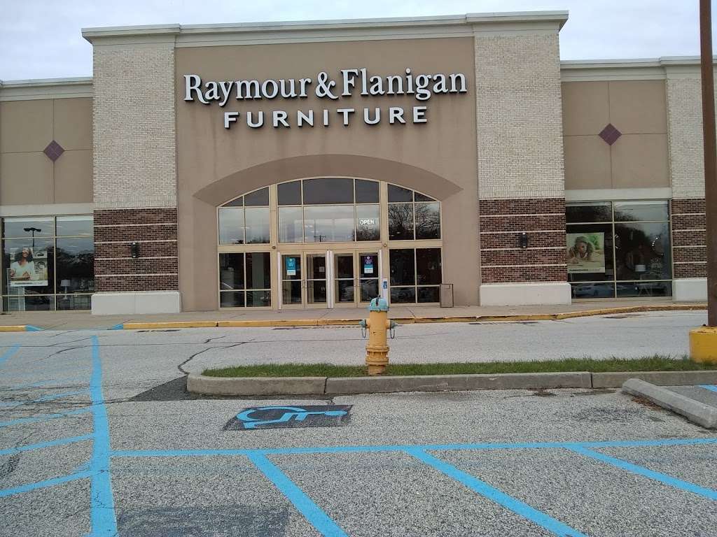 Raymour & Flanigan Furniture and Mattress Store - furniture store  | Photo 5 of 10 | Address: 1450 Clements Bridge Rd, Deptford Township, NJ 08096, USA | Phone: (856) 853-9400