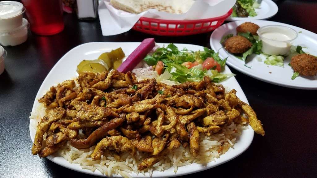 MazMez Middle Eastern Grill | 642 Meacham Rd, Elk Grove Village, IL 60007 | Phone: (847) 262-7977