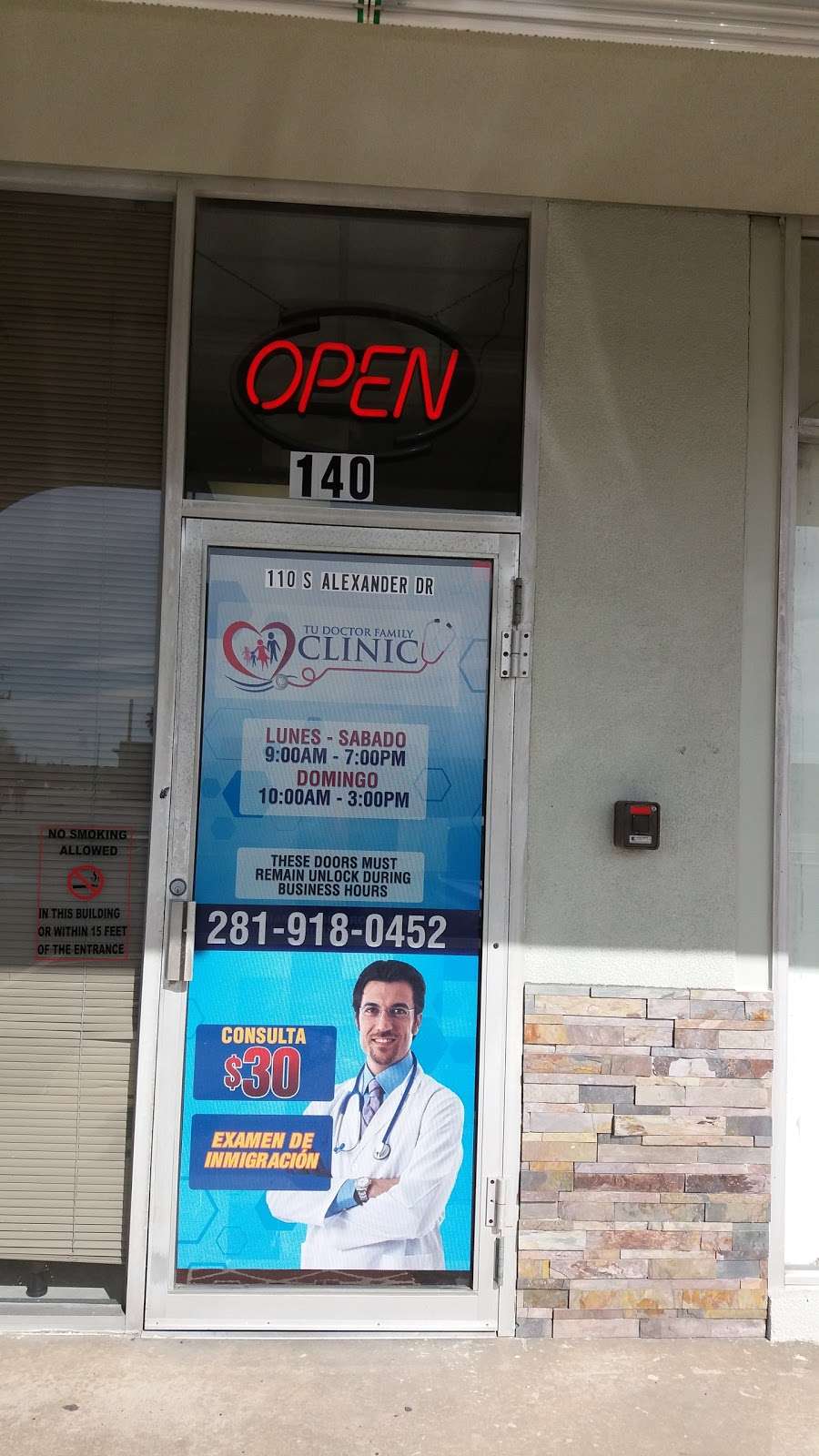 Clinica Hispana Tu doctor family clinic | 110 S Alexander Dr, Baytown, TX 77520 | Phone: (281) 918-0452