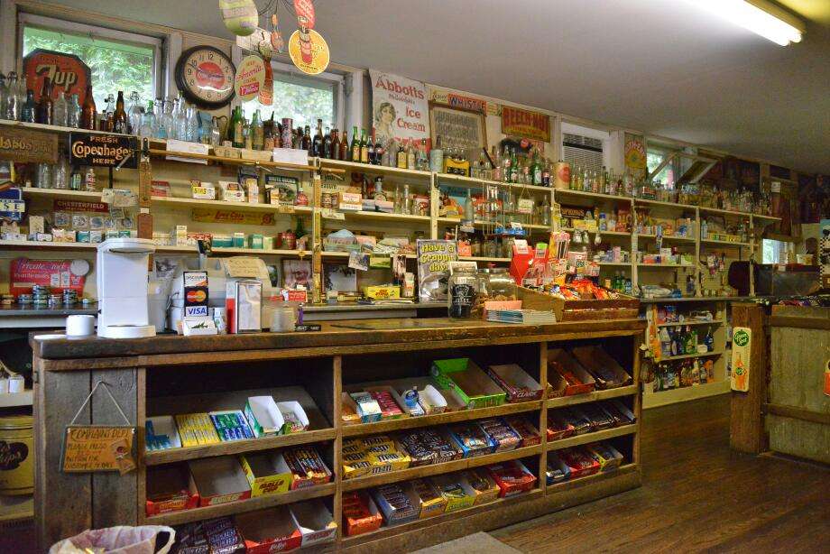 Kings Gap General Store | 1155 Pine Rd, Carlisle, PA 17015, USA | Phone: (717) 486-3441