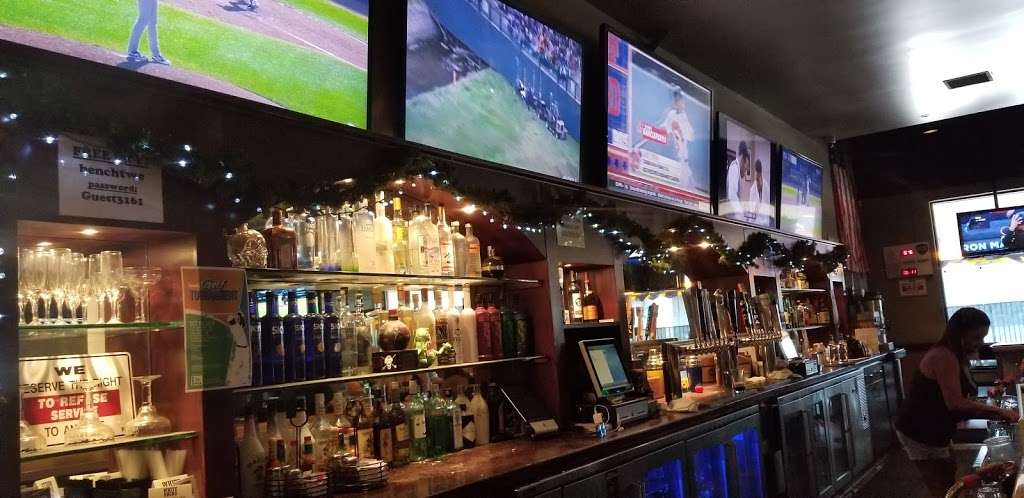 The Bench Sports Bar & Grill | 3159 Yorba Linda Blvd, Fullerton, CA 92831, USA | Phone: (714) 528-9150