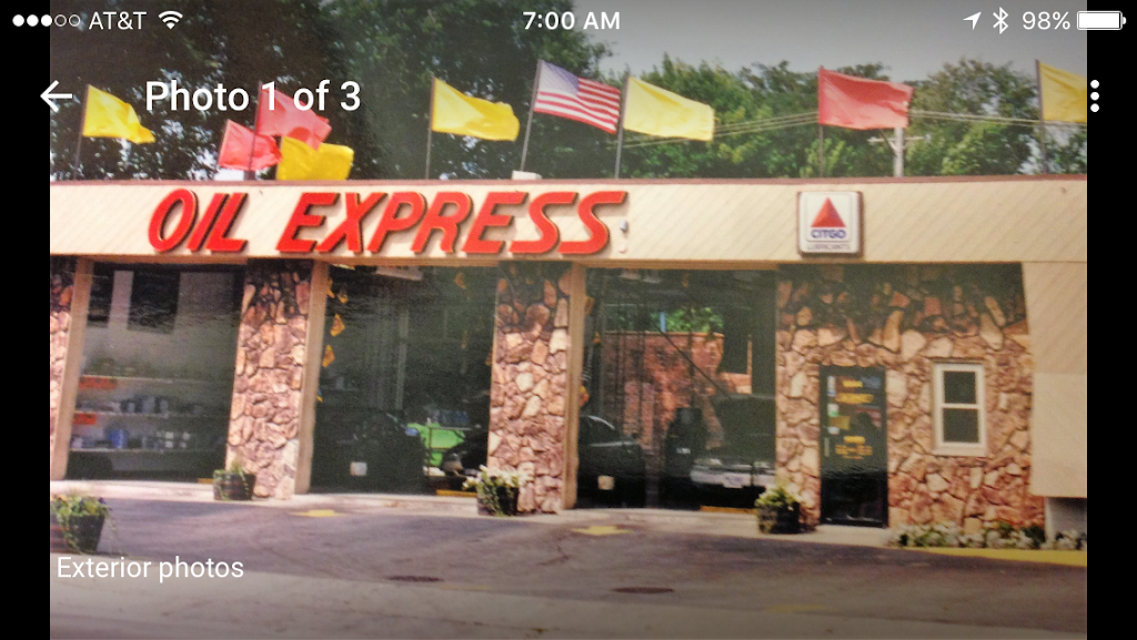 Oil Express | 1340 Lee St, Des Plaines, IL 60018, USA | Phone: (847) 296-7059