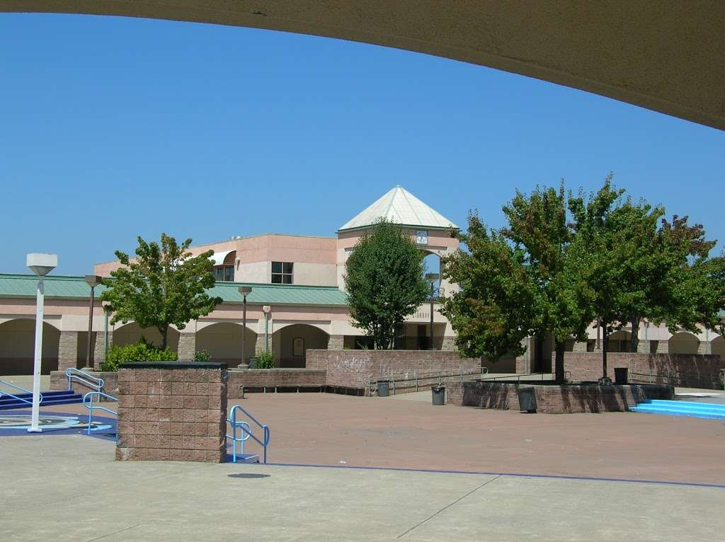 Elsie Allen High School | 599 Bellevue Ave, Santa Rosa, CA 95407, USA | Phone: (707) 528-5020