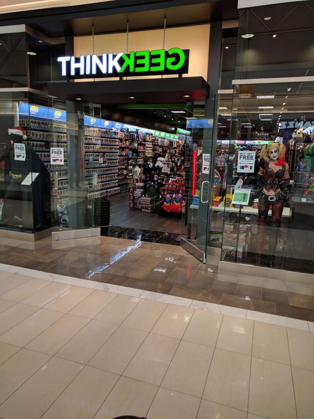 ThinkGeek | Mall at, 99 Rockingham Park Blvd E 261, Salem, NH 03079, USA | Phone: (603) 898-7760