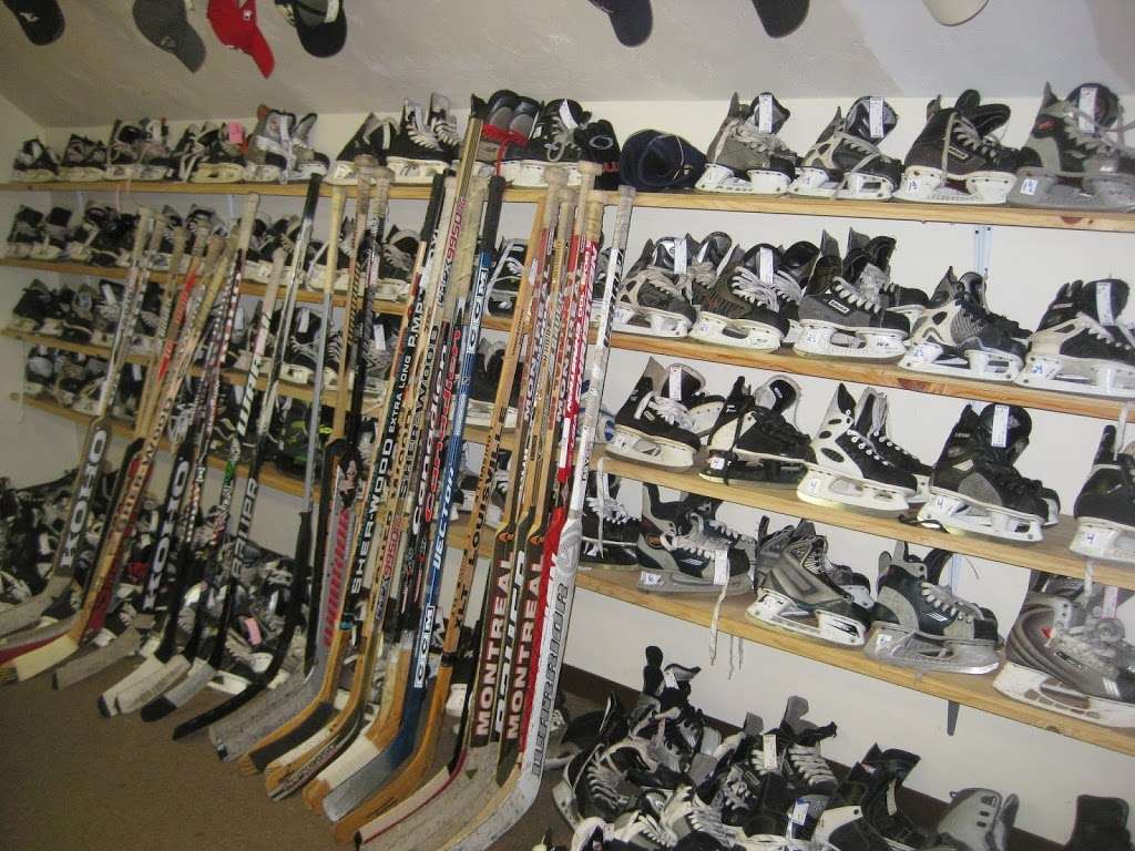 Family Sports Consignments | 46 Columbia Rd, Pembroke, MA 02359, USA | Phone: (781) 826-3403