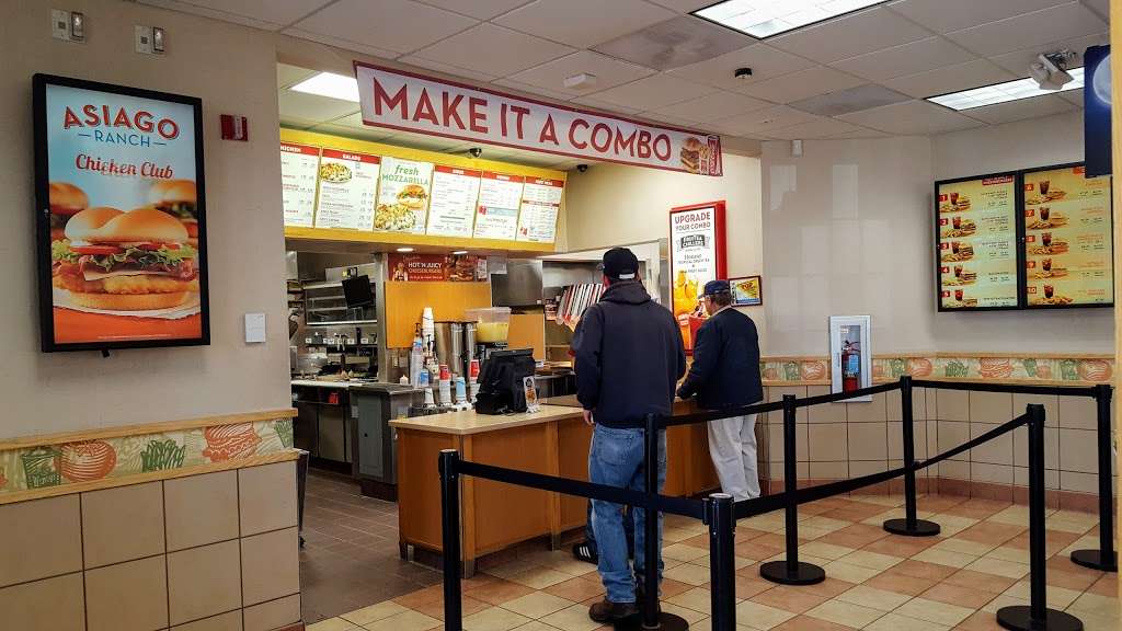 Wendys | 149 Westport Ave, Norwalk, CT 06851, USA | Phone: (203) 354-0821