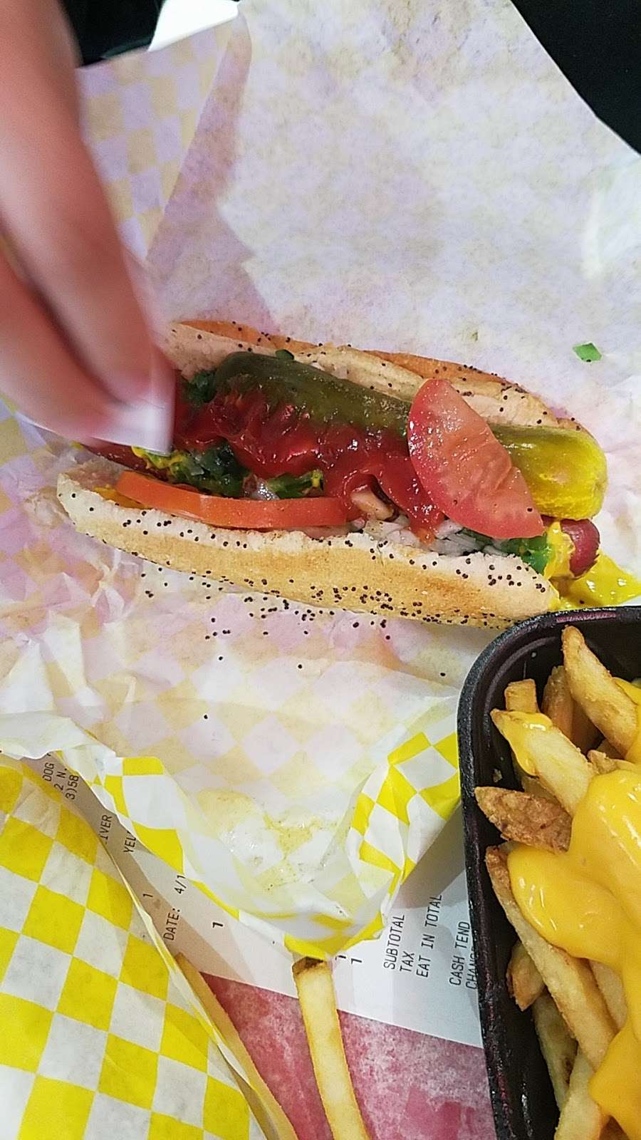 Hot Dog Station | 4742 N Kimball Ave, Chicago, IL 60625, USA | Phone: (773) 588-2580