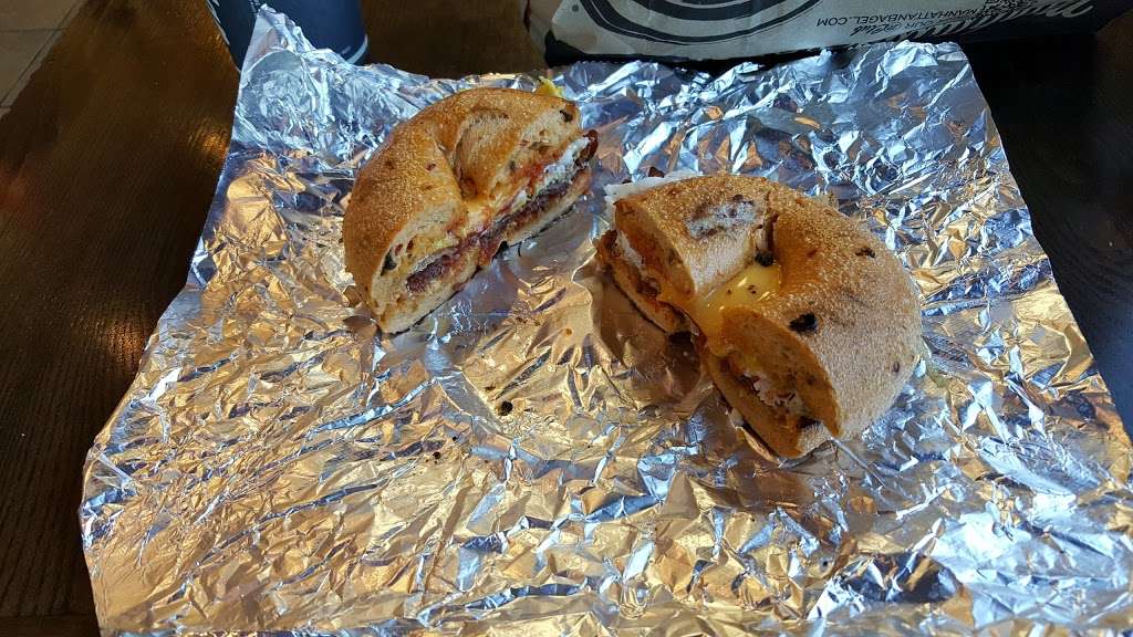 Manhattan Bagel | 1350 Galloping Hill Rd, Union, NJ 07083, USA | Phone: (908) 687-4900