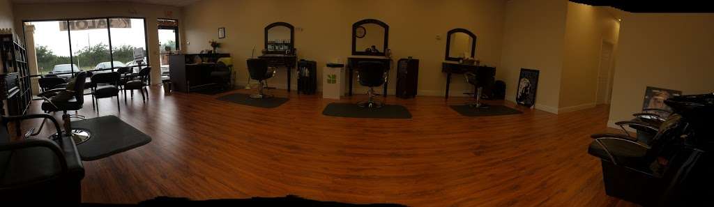 Esmeralda Salon | 45685 US-27, Davenport, FL 33897, USA | Phone: (863) 438-7971