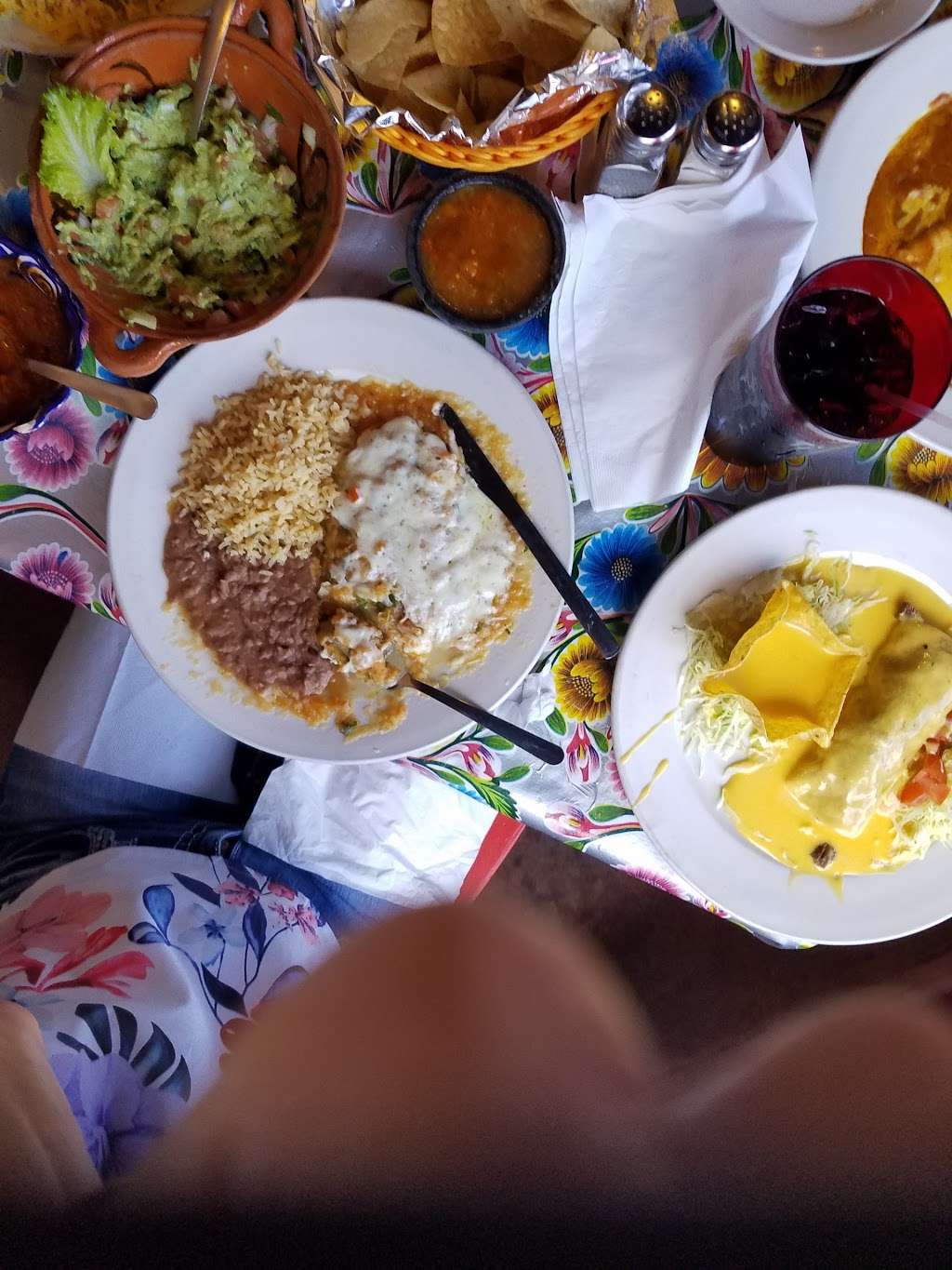 San Miguel De Allende Bar And Grill | 17156 FM 1097, Montgomery, TX 77356, USA | Phone: (936) 449-8028