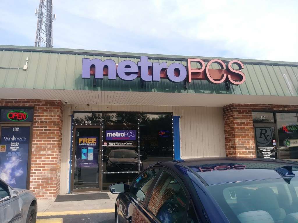 Metro by T-Mobile | 2091 Saxon Blvd, Deltona, FL 32725, USA | Phone: (386) 789-3339