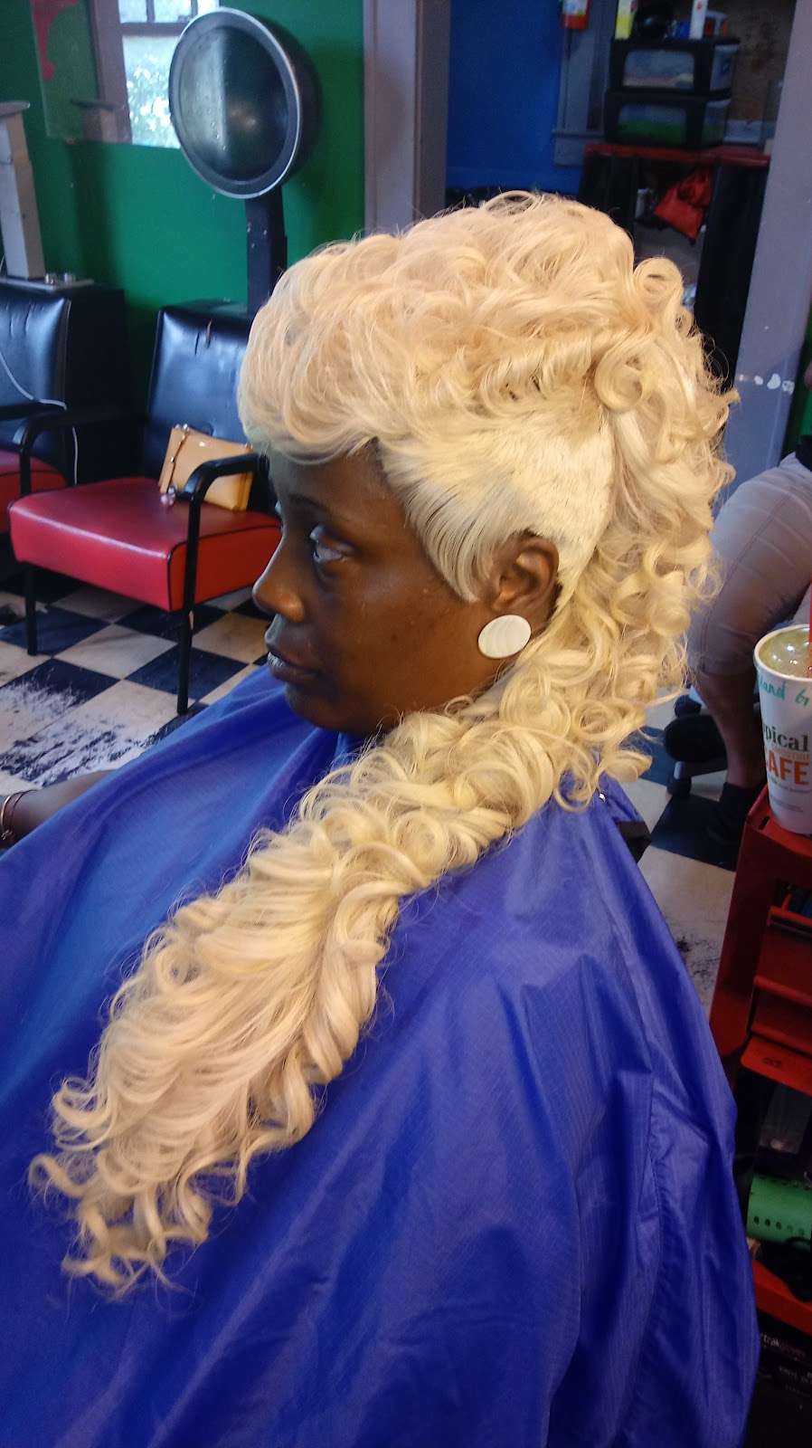 Donnas Hair Gallery | 1600 Baxter St, Charlotte, NC 28204 | Phone: (704) 375-6960