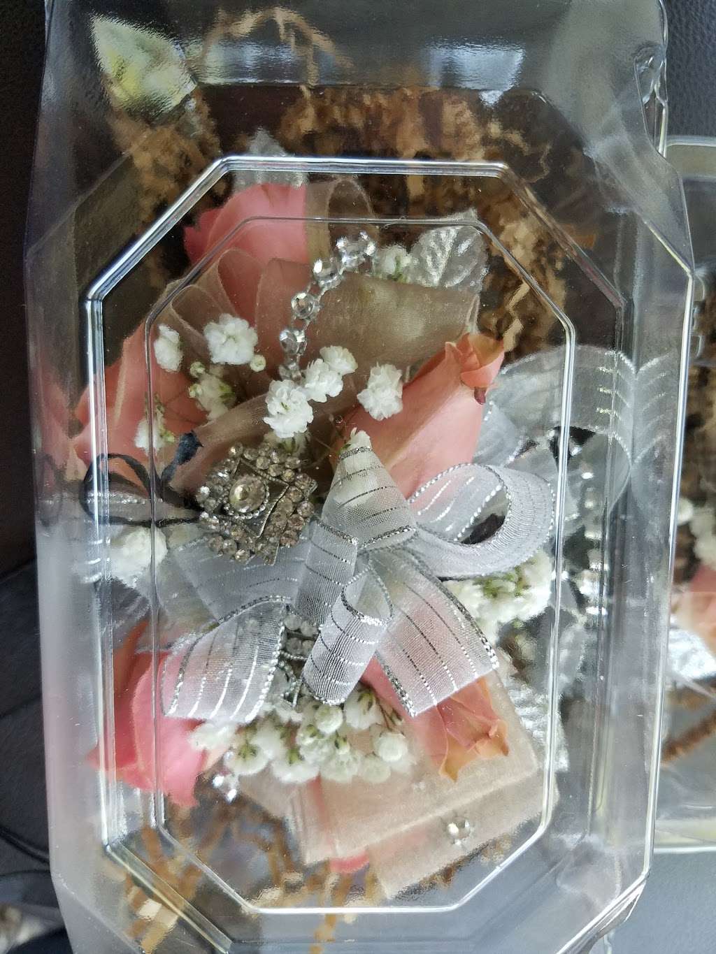 Flowers and More | 609 N Main St, Dayton, TX 77535, USA | Phone: (936) 391-9822