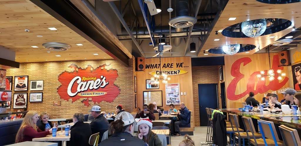 Raising Canes Chicken Fingers | 10215 Grand Pkwy, Richmond, TX 77407 | Phone: (281) 494-7775