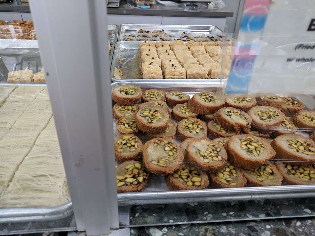 Baklava Factory | 1415 E Colorado St, Glendale, CA 91205, USA | Phone: (818) 548-7070