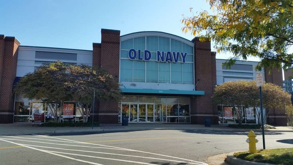 Old Navy | 3621 Jefferson Davis Hwy, Alexandria, VA 22305 | Phone: (703) 739-6240