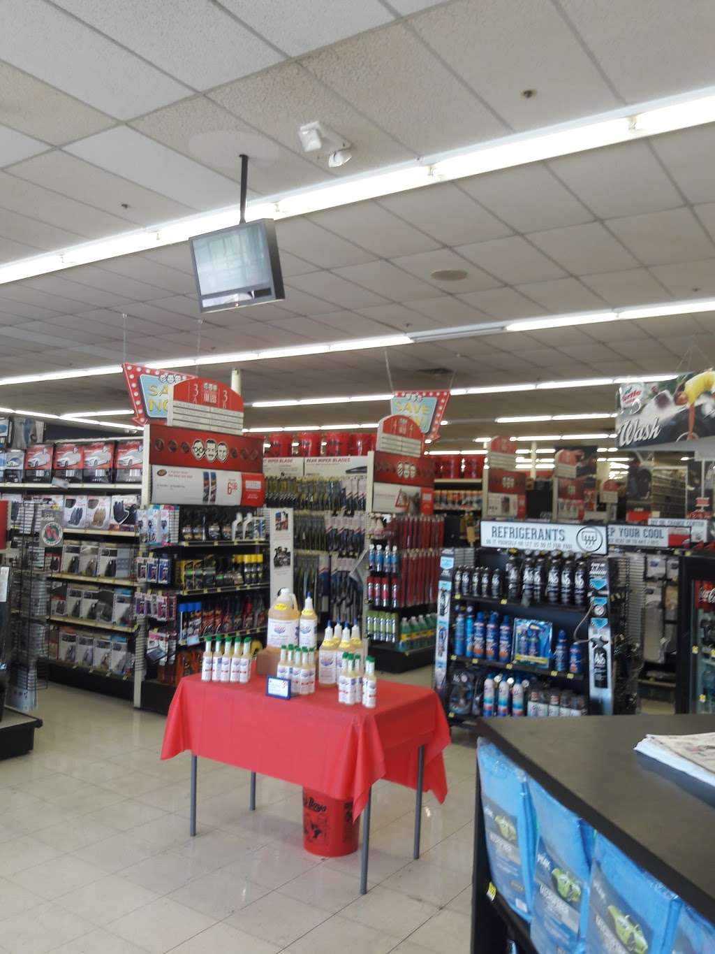 Pep Boys Auto Parts & Service | 2502 W Van Buren St, Phoenix, AZ 85009, USA | Phone: (602) 269-6771