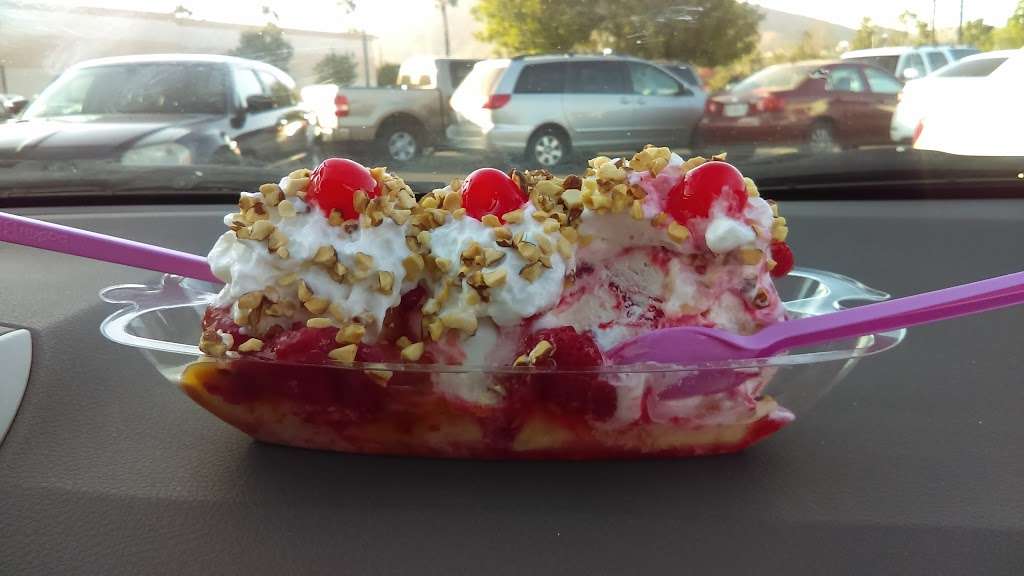 Baskin-Robbins | 12625 Frederick St, Ste W3, Moreno Valley, CA 92553, USA | Phone: (951) 653-3310
