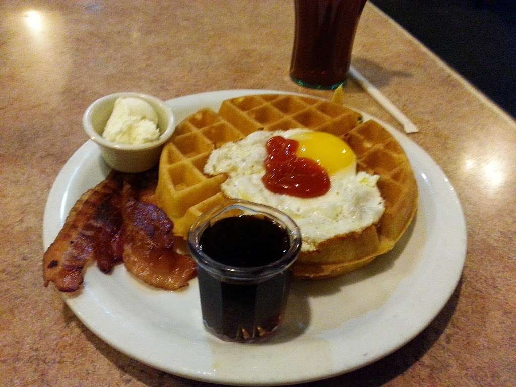 Dennys | 1010 W Alameda Ave, Burbank, CA 91506, USA | Phone: (818) 842-0555