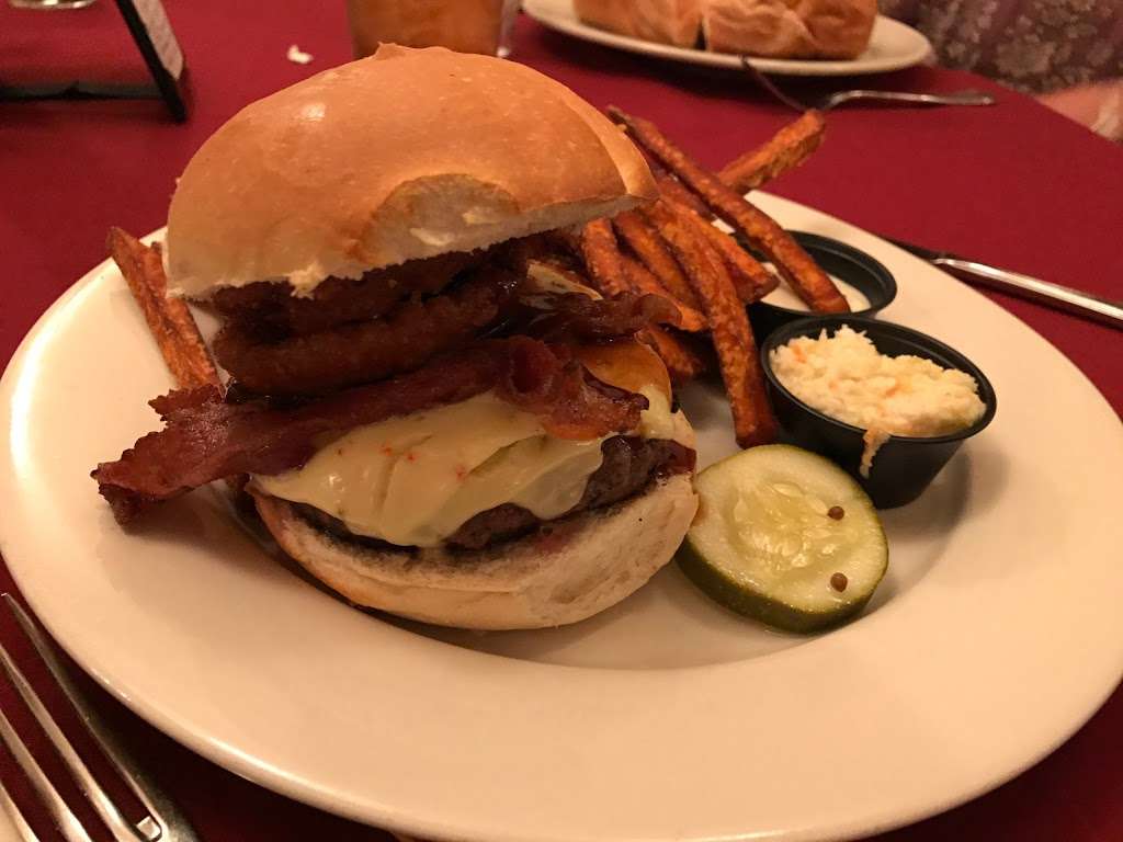 Gardenville Hotel | 4726 Durham Rd, Pipersville, PA 18947, USA | Phone: (215) 766-7733